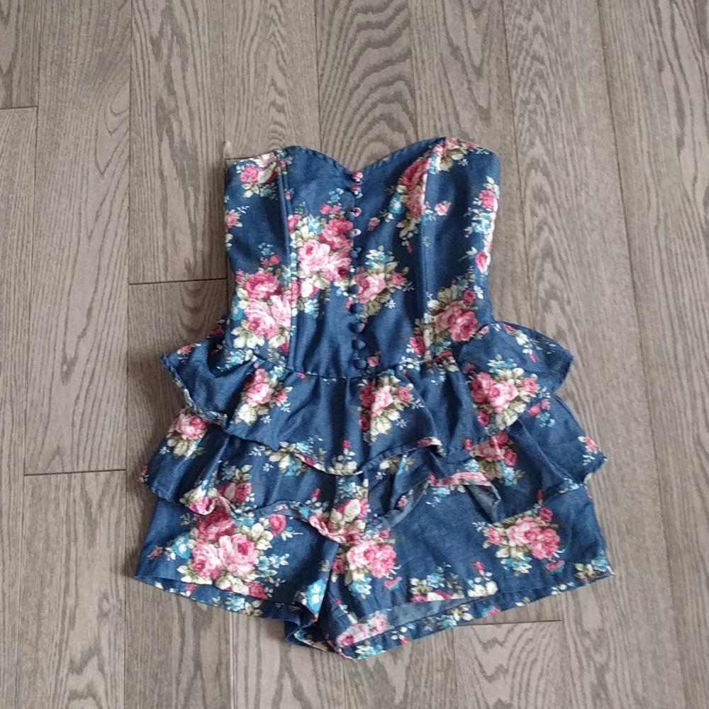 🌸 Floral Romper by seduction 🌸🌸🍀